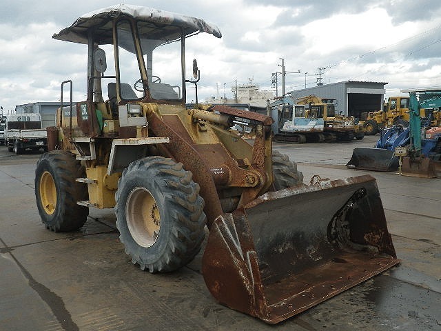 1985 KOMATSU WA100