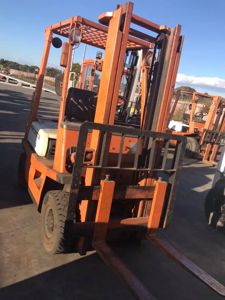 Toyota Gadoline Forklift 1Ton – Online Equipments & Cars Shop